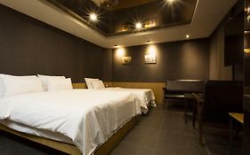Cherry Hotel